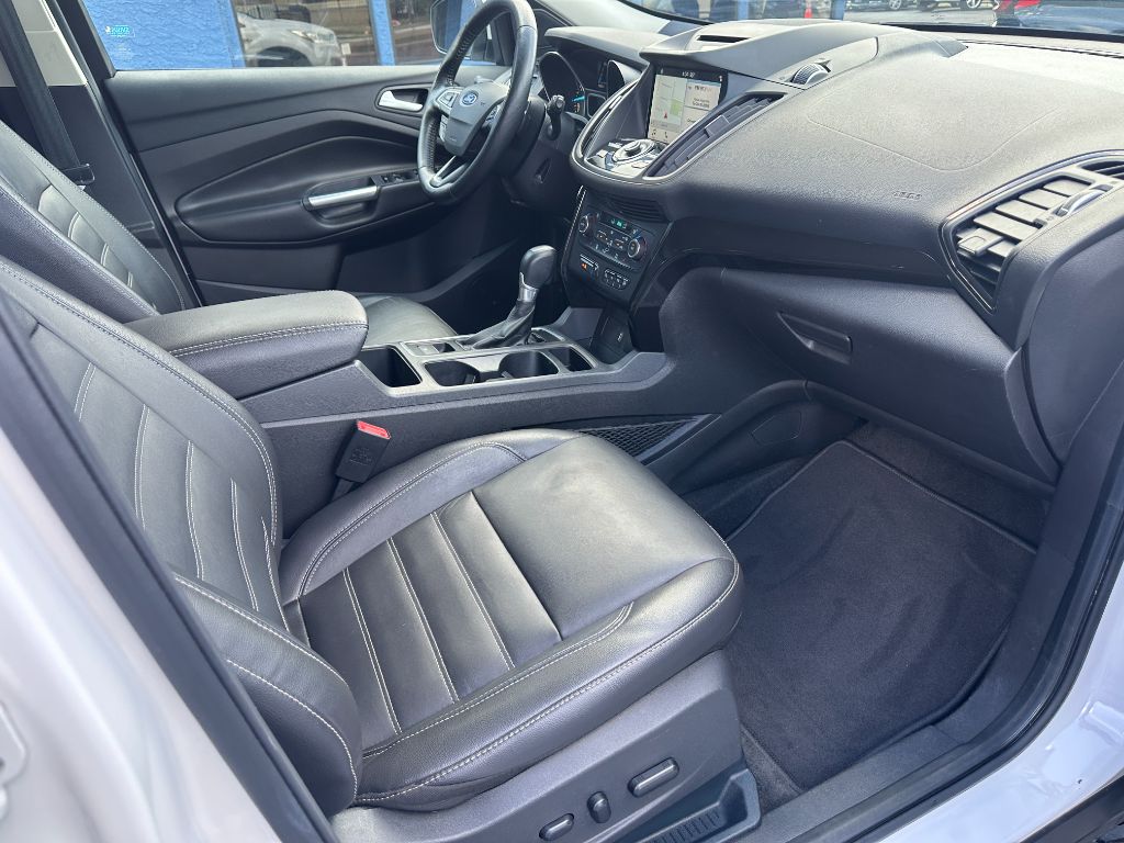 2017 Ford Escape Titanium - Photo 16