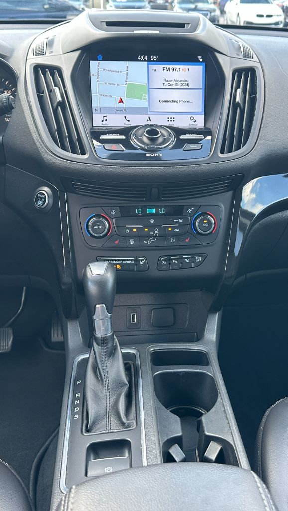 2017 Ford Escape Titanium - Photo 11