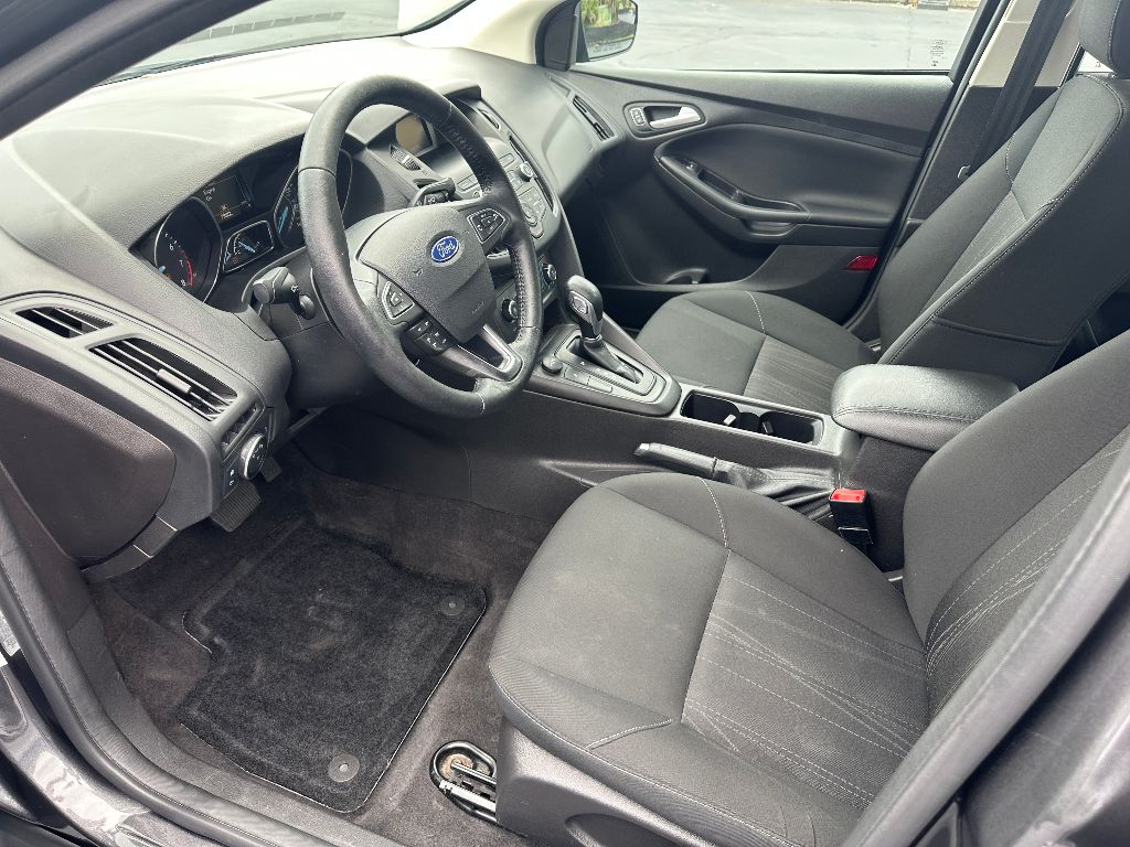 2018 Ford Focus SE - Photo 11