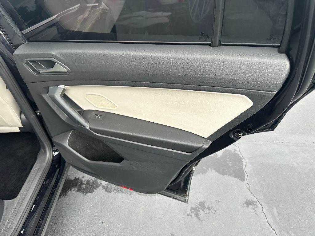2020 Volkswagen Tiguan SE - Photo 19