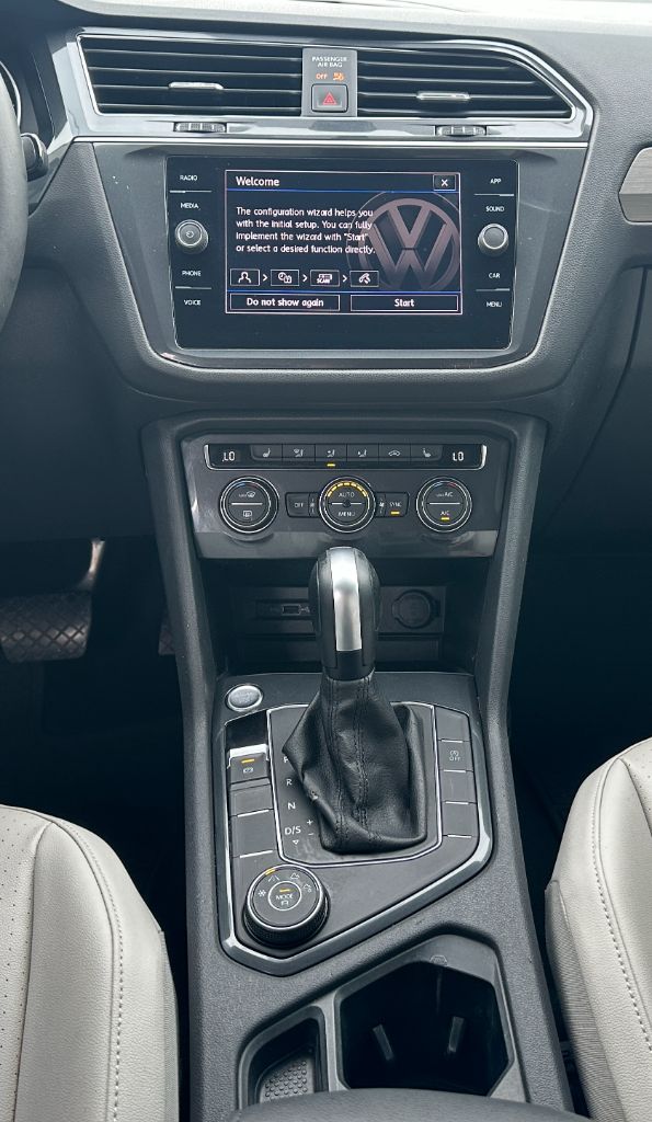2020 Volkswagen Tiguan SE - Photo 10