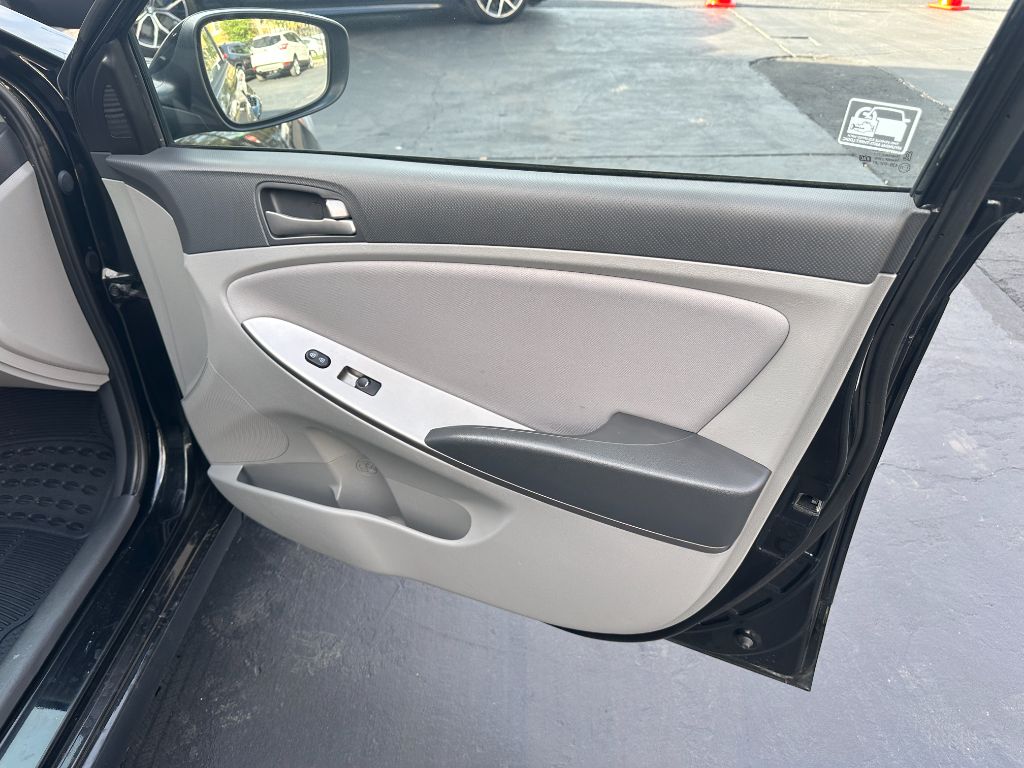 2017 Hyundai Accent Value Edition - Photo 16