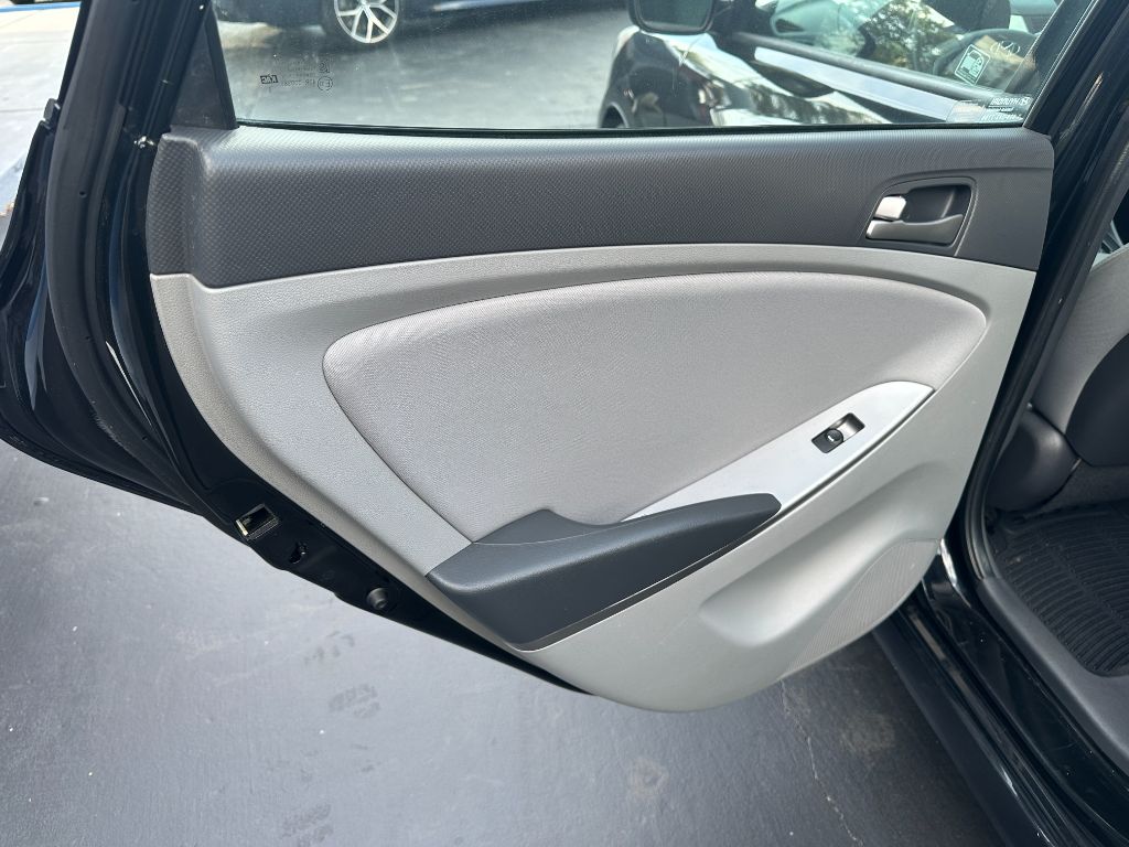 2017 Hyundai Accent Value Edition - Photo 17