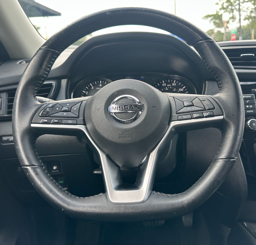 2020 Nissan Rogue SV - Photo 8
