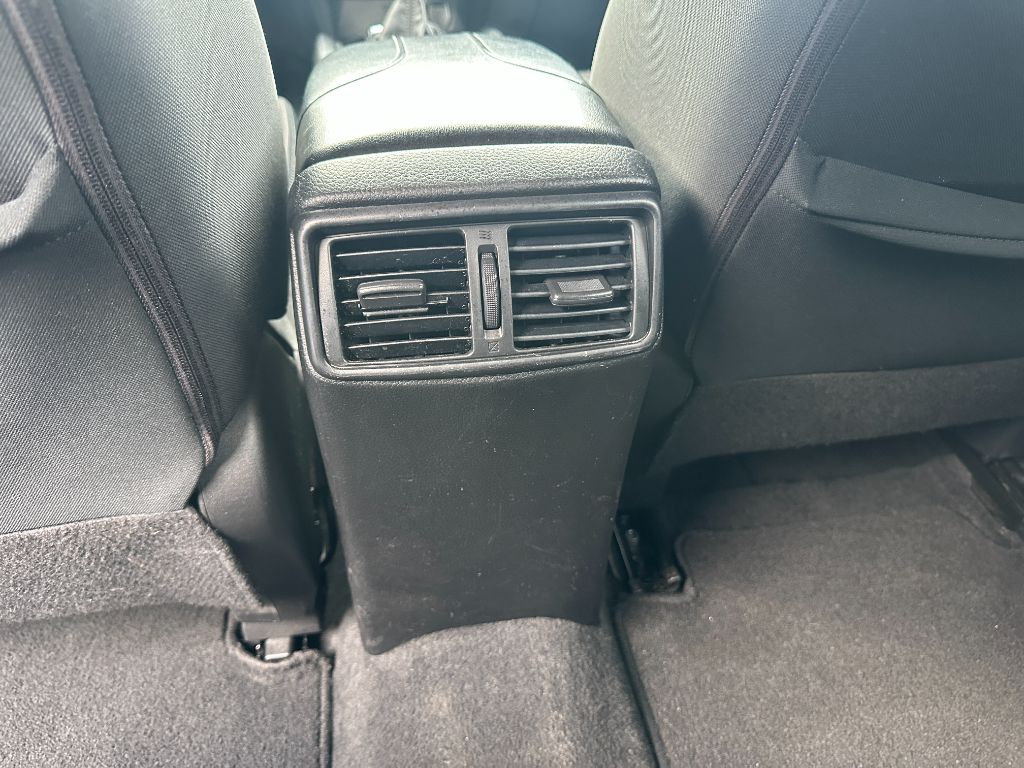 2020 Nissan Rogue SV - Photo 13