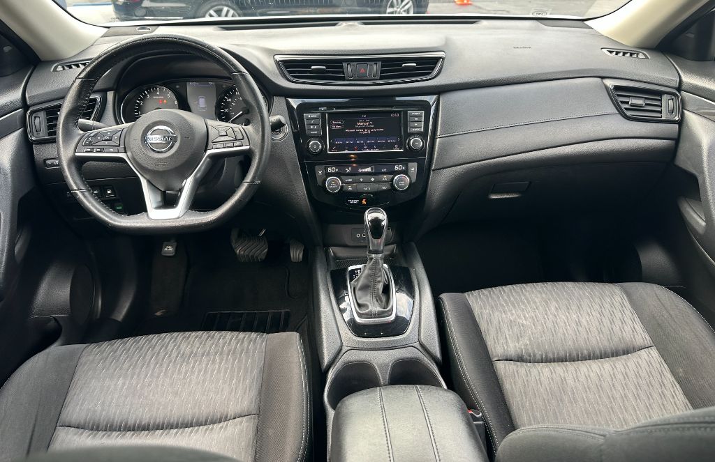 2020 Nissan Rogue SV - Photo 7