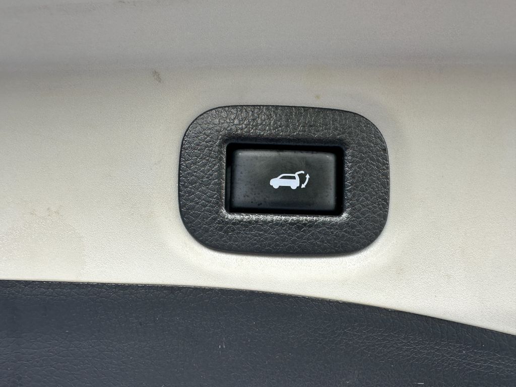 2020 Nissan Rogue SV - Photo 21