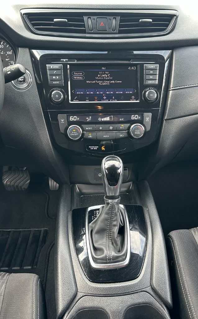 2020 Nissan Rogue SV - Photo 10