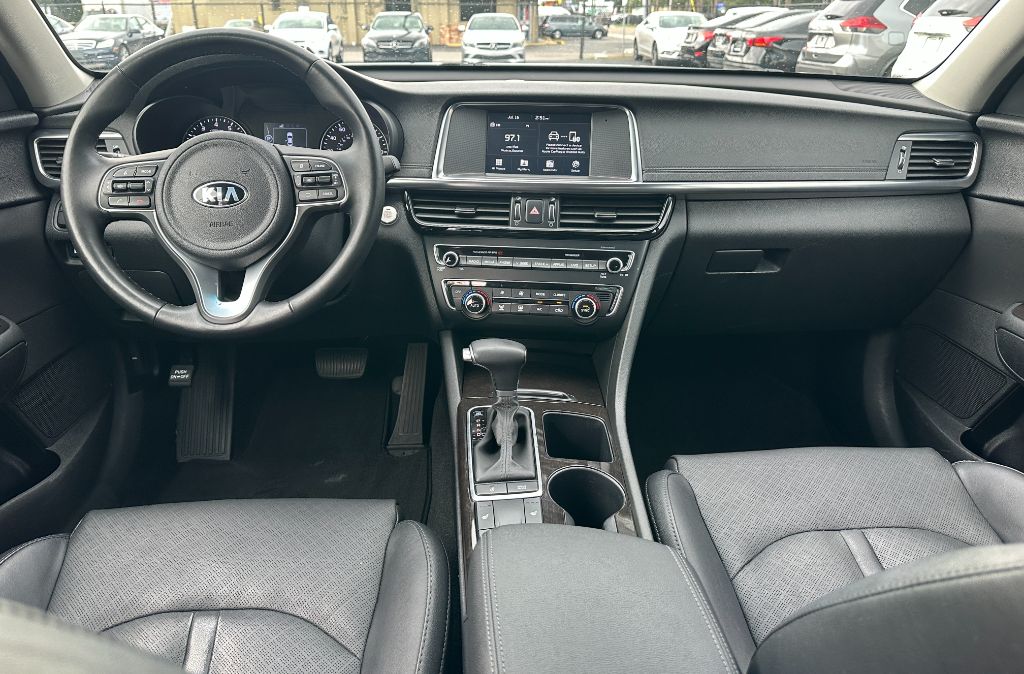2017 Kia Optima EX - Photo 7